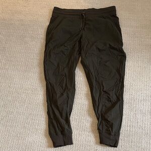 Lululemon swiftly jogger pant, sz 12 olive green